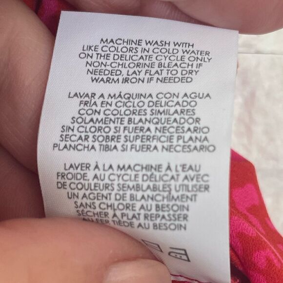 Cabi Red Kiss Top Blouse. Size Small.  NWOT. - Picture 8 of 8